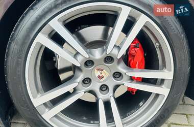 Фастбэк Porsche Panamera 2011 в 