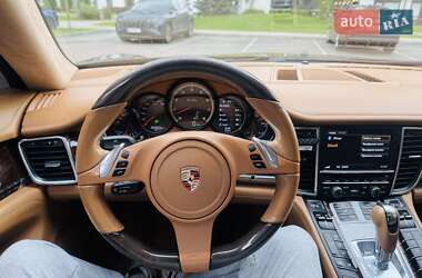 Фастбэк Porsche Panamera 2011 в 