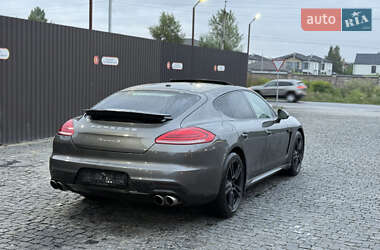 Фастбэк Porsche Panamera 2013 в 