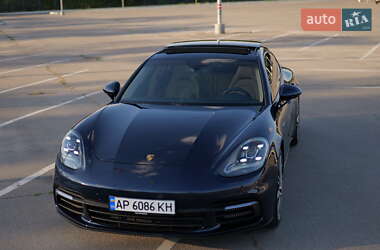 Фастбэк Porsche Panamera 2019 в 