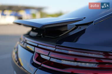 Фастбэк Porsche Panamera 2019 в 