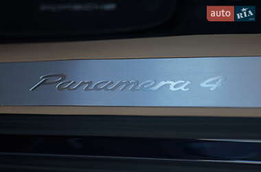 Фастбэк Porsche Panamera 2019 в 