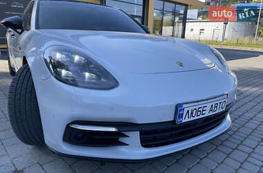 Фастбэк Porsche Panamera 2017 в 