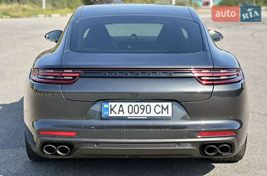 Фастбэк Porsche Panamera 2020 в 