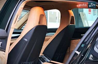 Фастбэк Porsche Panamera 2015 в 