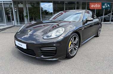 Фастбэк Porsche Panamera 2013 в Днепре