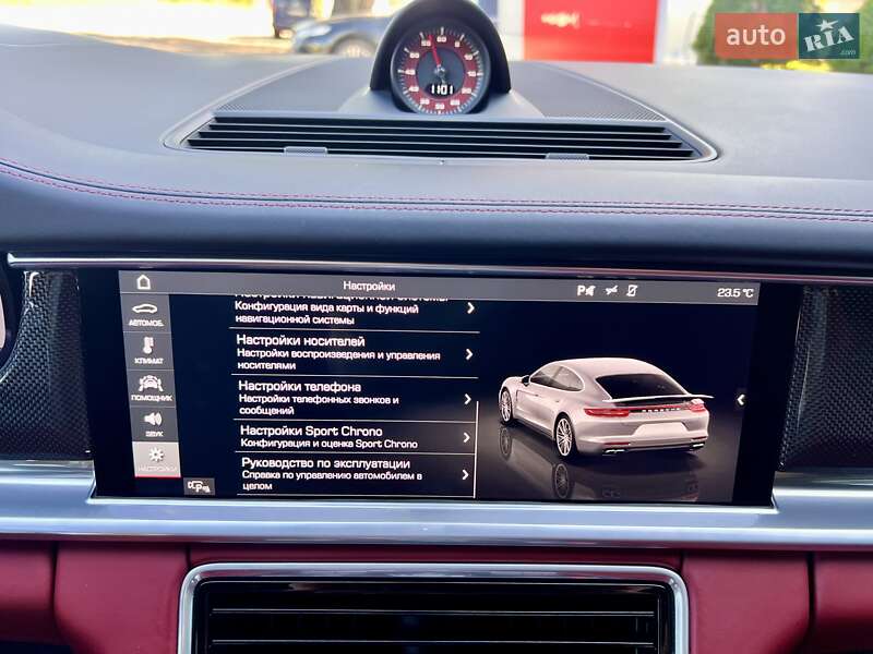 Фастбэк Porsche Panamera 2018 в Киеве