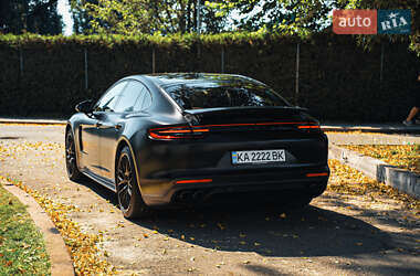 Фастбэк Porsche Panamera 2020 в 