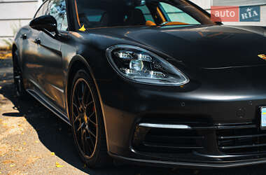 Фастбэк Porsche Panamera 2020 в 