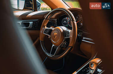 Фастбэк Porsche Panamera 2020 в 