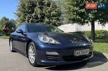 Фастбэк Porsche Panamera 2012 в 