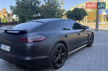 Фастбэк Porsche Panamera 2011 в 