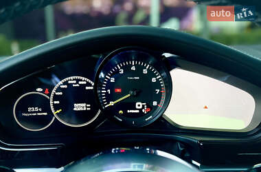 Фастбэк Porsche Panamera 2018 в 