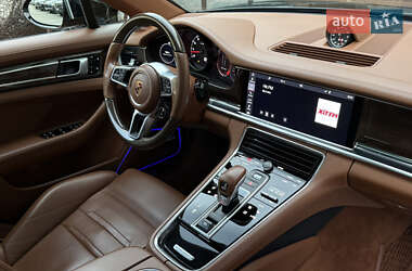 Фастбэк Porsche Panamera 2020 в 