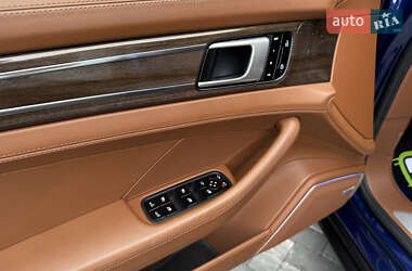 Фастбэк Porsche Panamera 2020 в 