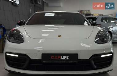 Фастбэк Porsche Panamera 2020 в 