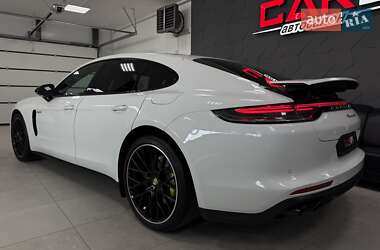 Фастбэк Porsche Panamera 2020 в 