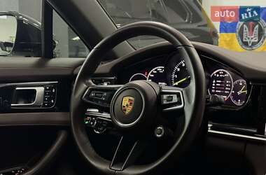 Фастбэк Porsche Panamera 2020 в 