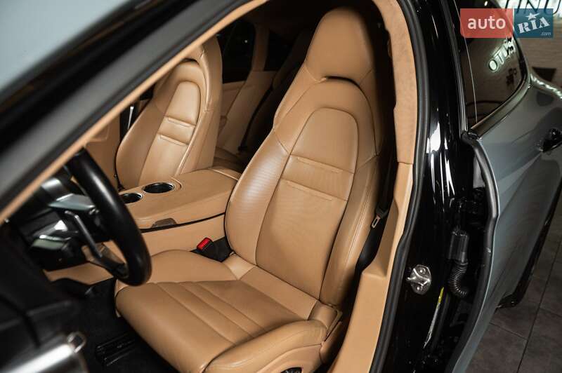 Фастбэк Porsche Panamera 2018 в Одессе фото 53 Фастбэк Porsche Panamera 2018 в Одессе