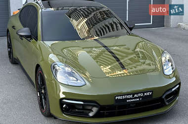 Фастбэк Porsche Panamera 2021 в 