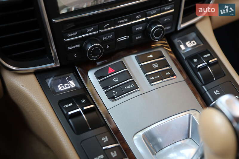 Фастбэк Porsche Panamera 2011 в Харькове