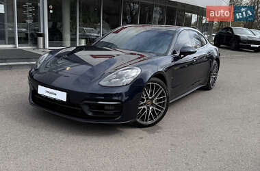Фастбек Porsche Panamera 2022 в Дніпрі
