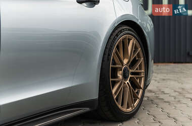 Фастбэк Porsche Panamera 2024 в 