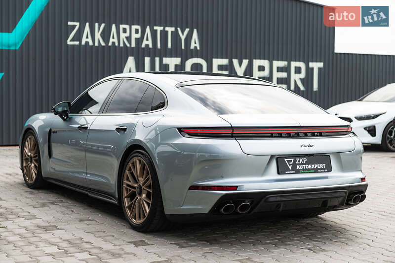Фастбэк Porsche Panamera 2024 в Мукачево