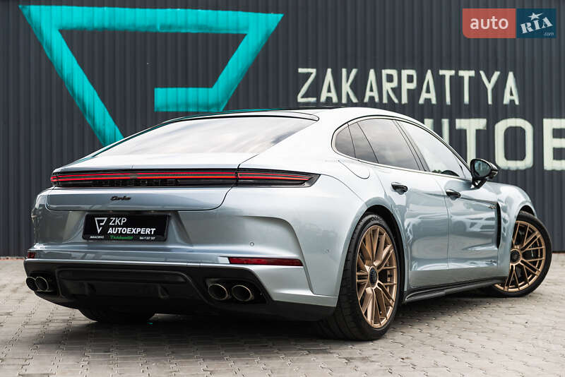 Фастбэк Porsche Panamera 2024 в Мукачево