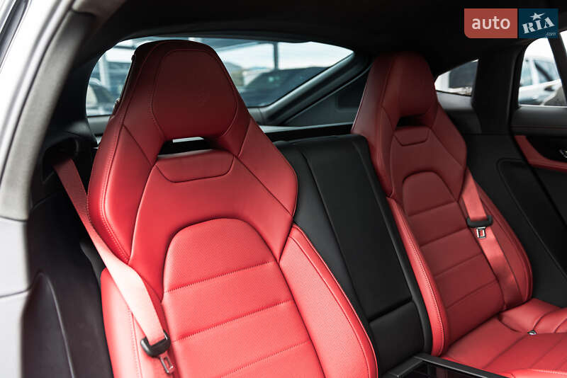 Фастбэк Porsche Panamera 2024 в Мукачево