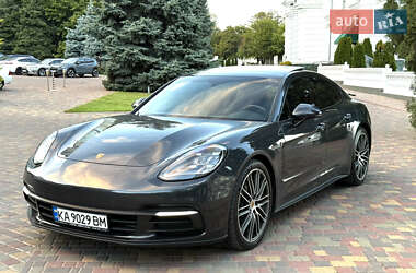 Фастбэк Porsche Panamera 2018 в Одессе