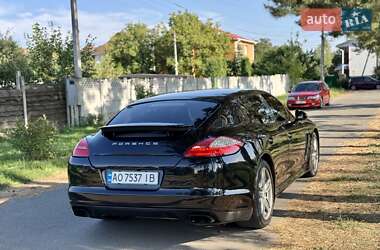 Фастбэк Porsche Panamera 2012 в 