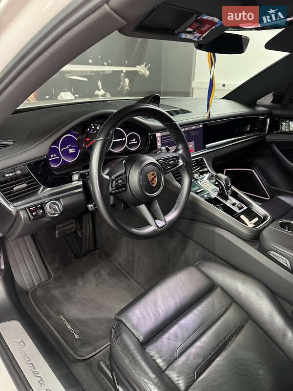 Фастбэк Porsche Panamera 2021 в Полтаве