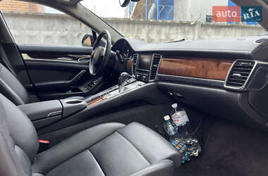 Фастбэк Porsche Panamera 2013 в Киеве