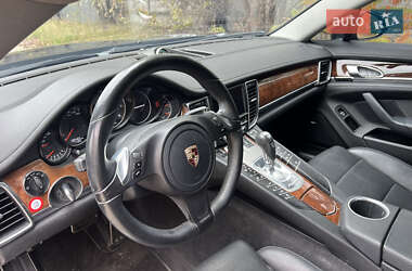 Фастбэк Porsche Panamera 2013 в Киеве