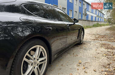 Фастбэк Porsche Panamera 2013 в Киеве
