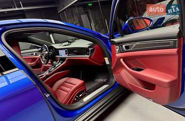 Фастбэк Porsche Panamera 2018 в 