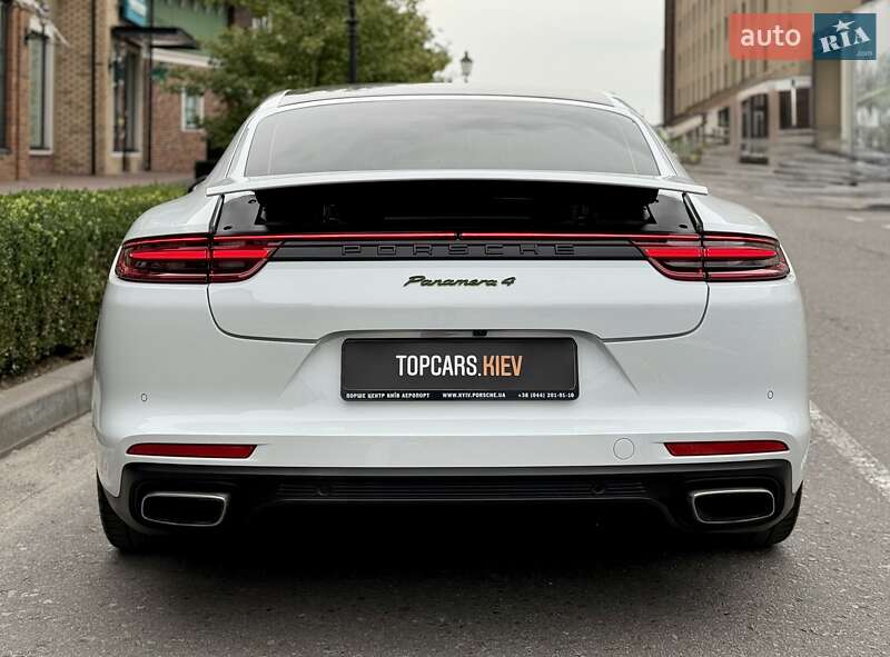 Фастбэк Porsche Panamera 2017 в Киеве фото 17 Фастбэк Porsche Panamera 2017 в Киеве