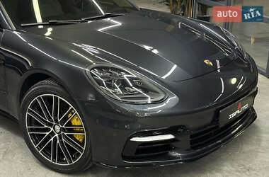 Фастбэк Porsche Panamera 2017 в 