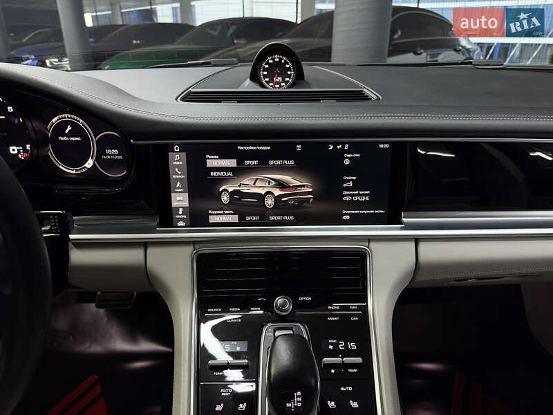 Фастбэк Porsche Panamera 2017 в Одессе