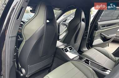 Фастбэк Porsche Panamera 2024 в 