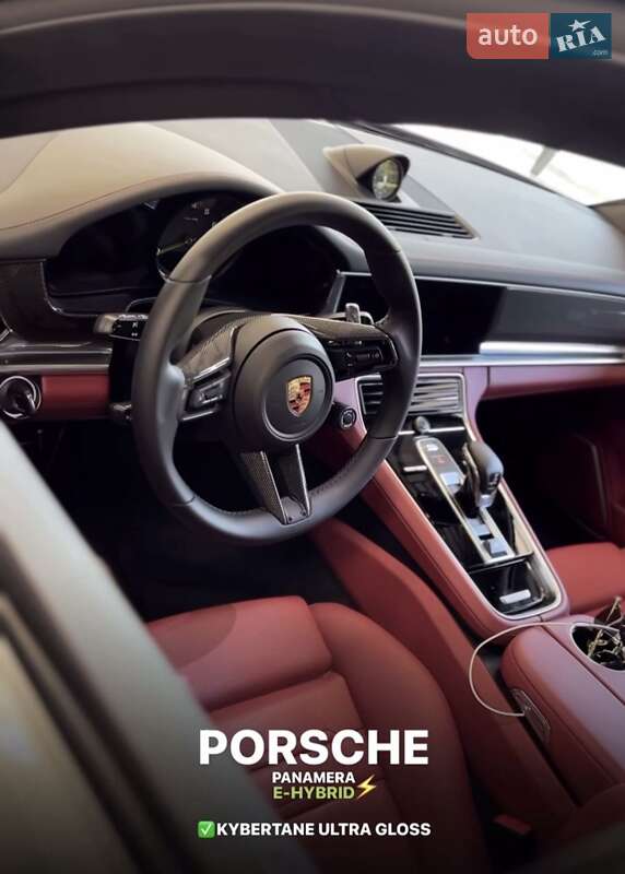 Фастбек Porsche Panamera 2023 в Києві