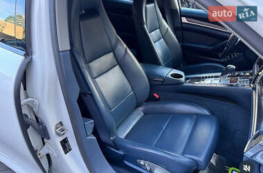 Фастбэк Porsche Panamera 2012 в 