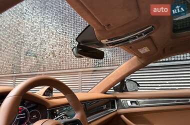 Фастбэк Porsche Panamera 2023 в 