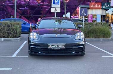 Фастбек Porsche Panamera 2018 в  фото 4 Фастбек Porsche Panamera 2018 в