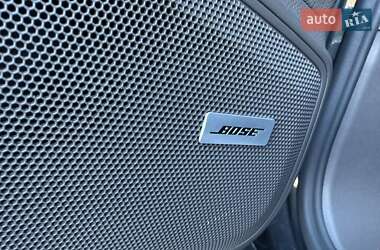 Фастбек Porsche Panamera 2018 в  фото 17 Фастбек Porsche Panamera 2018 в