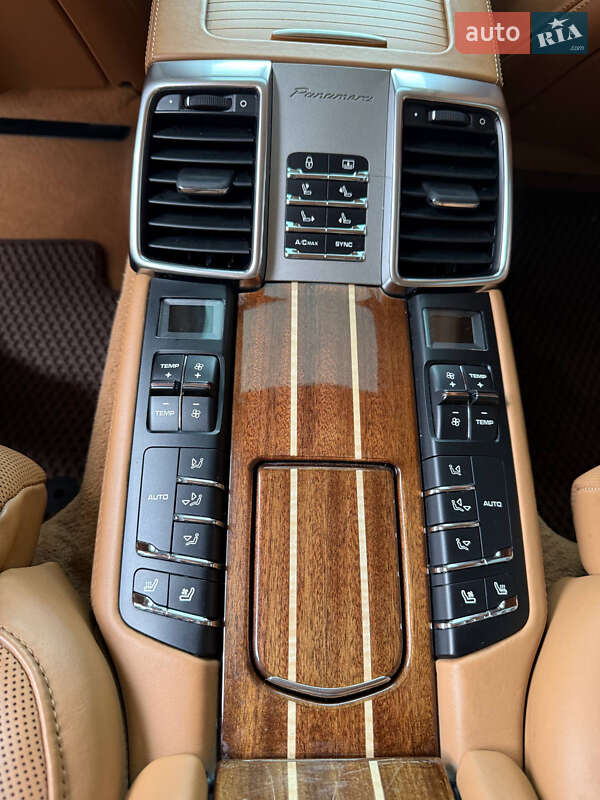 Фастбэк Porsche Panamera 2013 в Киеве фото 26 Фастбэк Porsche Panamera 2013 в Киеве