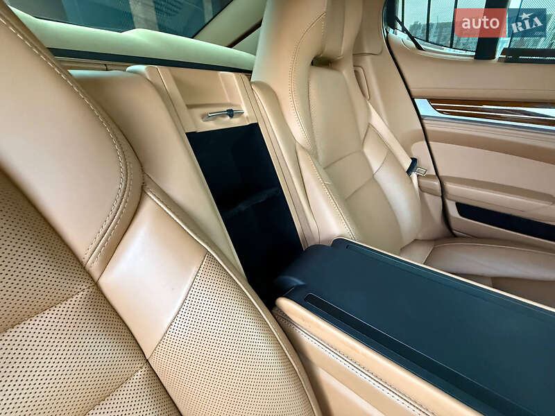 Фастбэк Porsche Panamera 2013 в Киеве фото 34 Фастбэк Porsche Panamera 2013 в Киеве