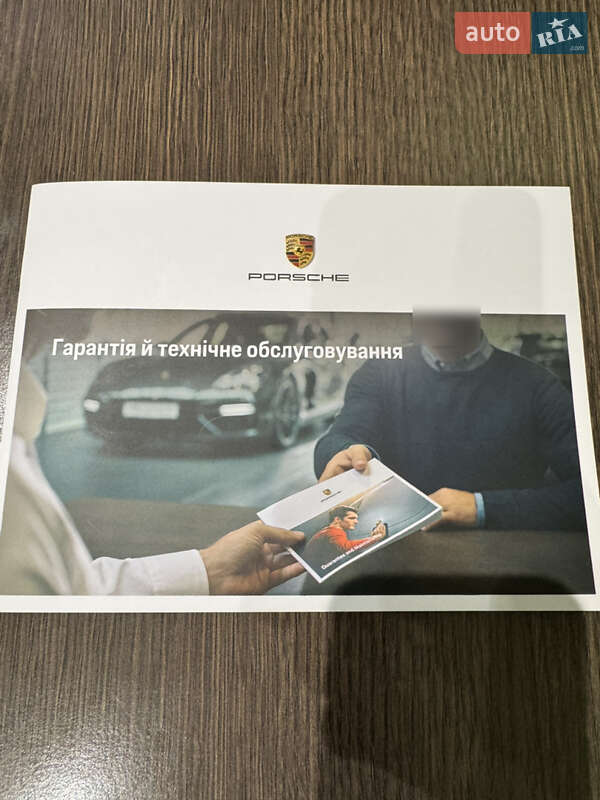 Фастбэк Porsche Panamera 2023 в Киеве