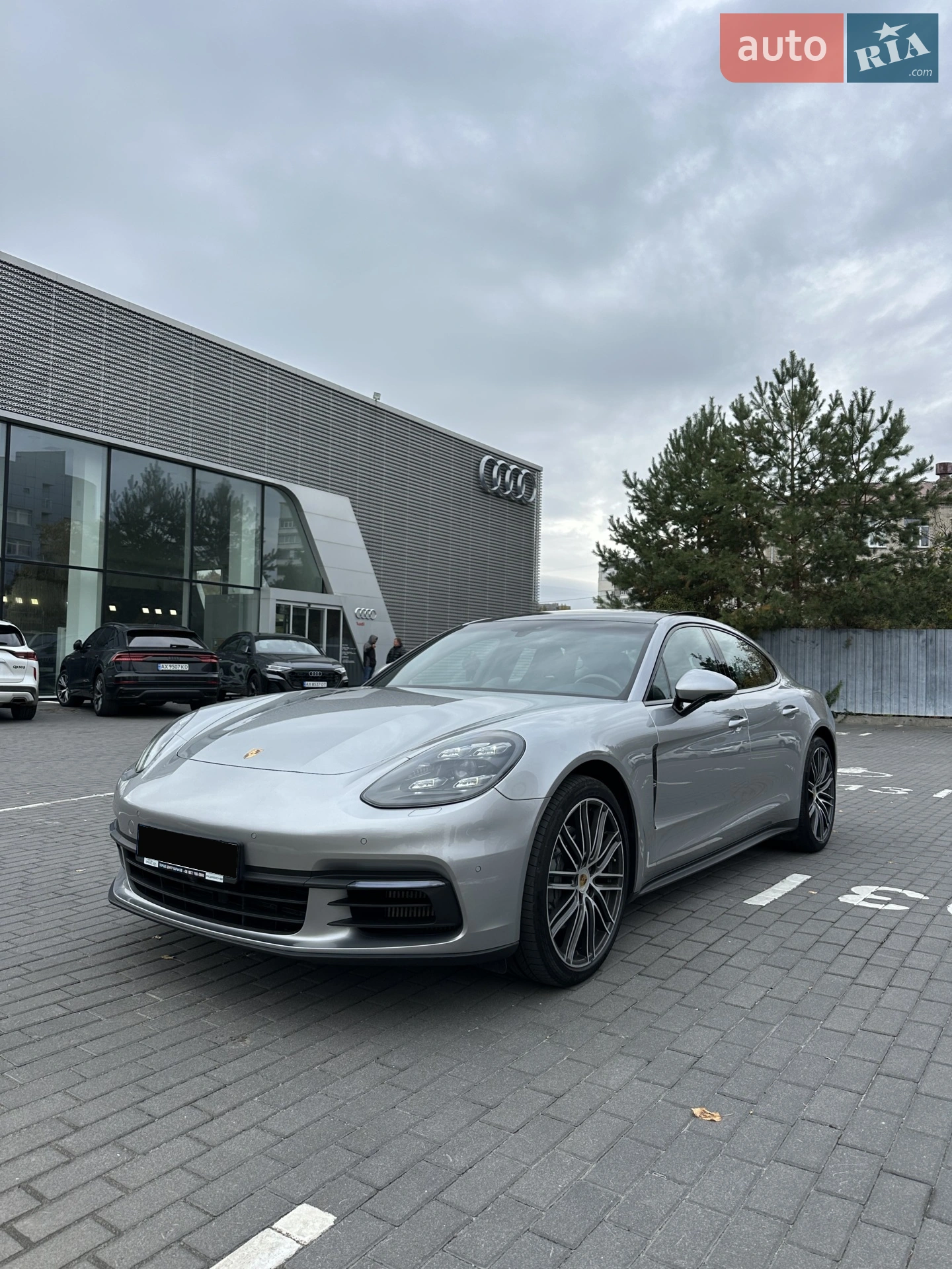 2018 Porsche Panamera - мініатюра 2